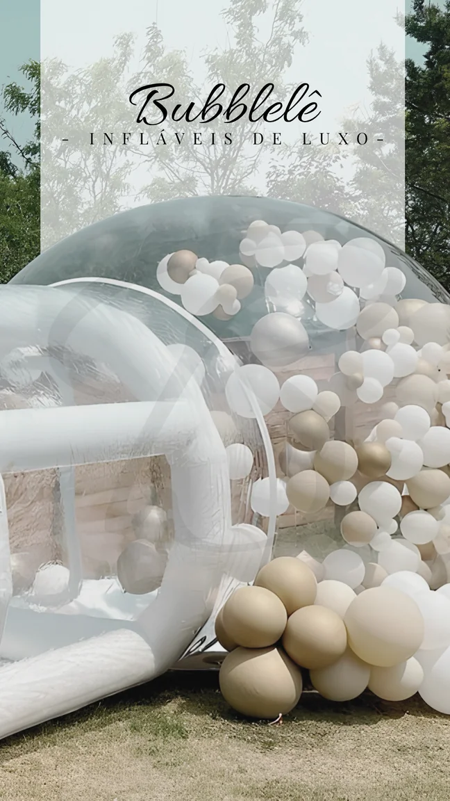 Bubble House decorada com balões em tons claros